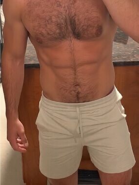 LuluLemon jersey soft shorts in beige NWOT